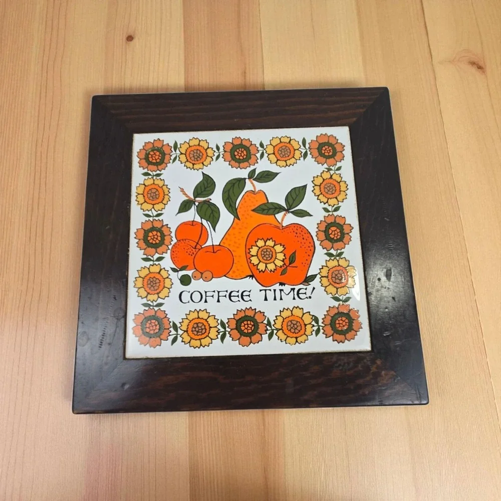 Vtg 60s Fujimiyaki Ceramic Tile Trivet in Footed Wood Frame 